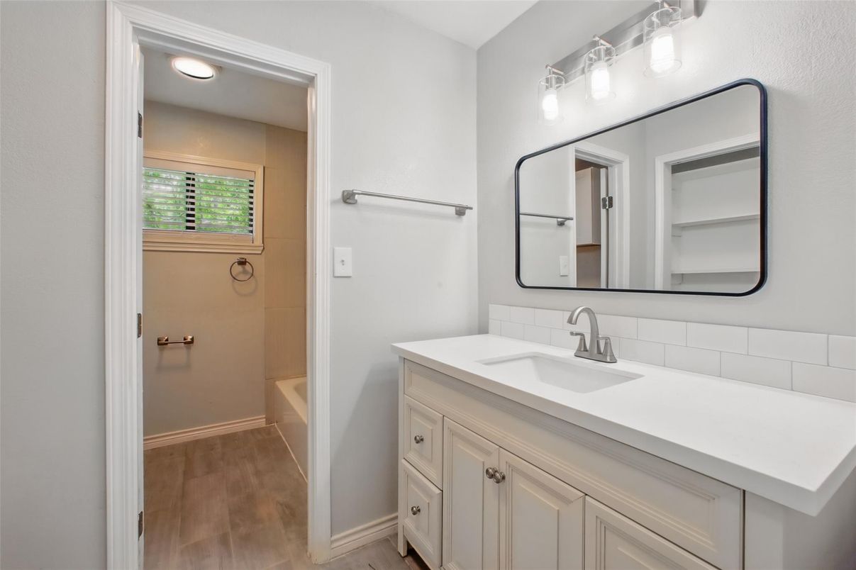 Bathroom, Interior, Recessed Lighting, Wood Texture Flooring
