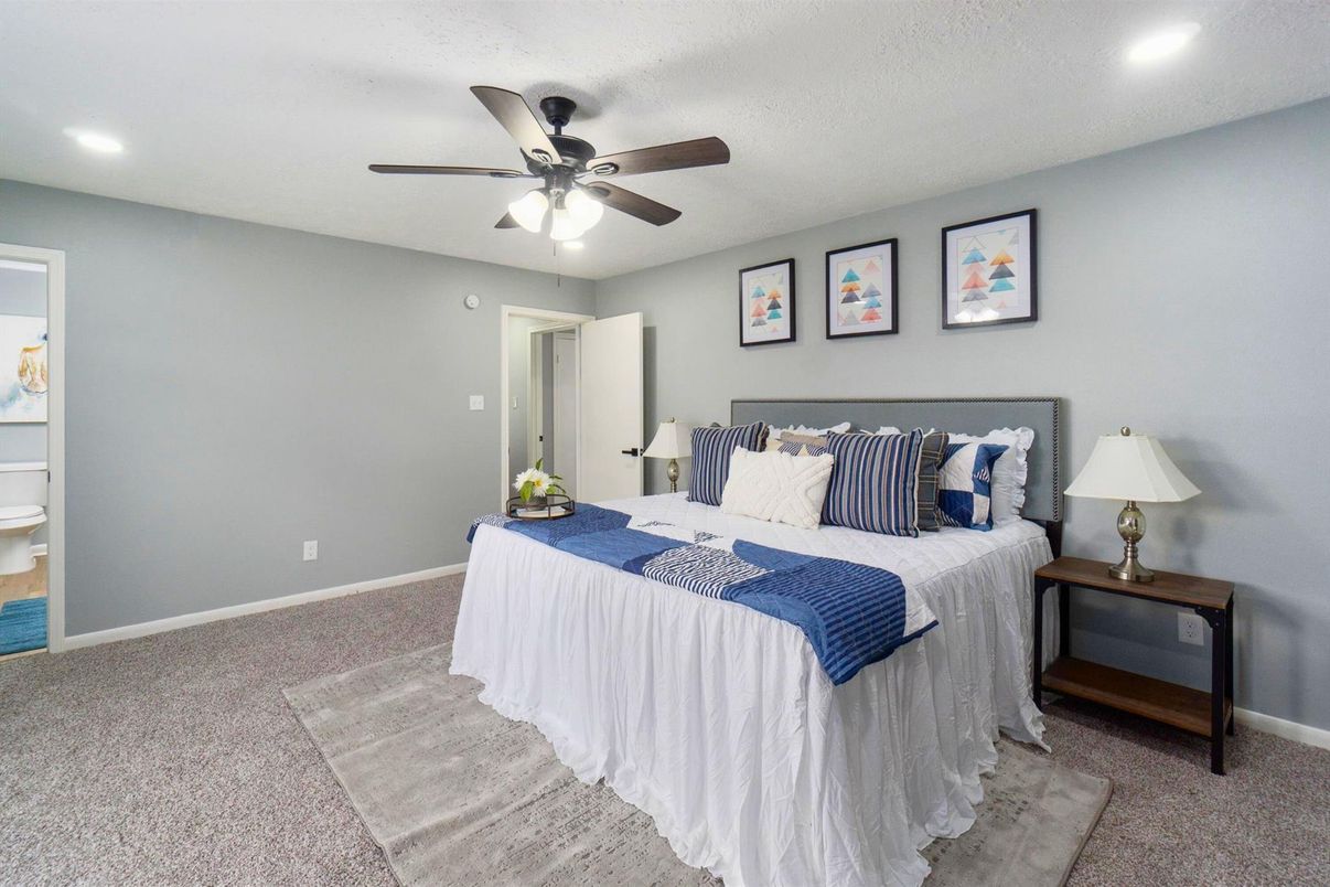 Bedroom, Interior, Recessed Lighting