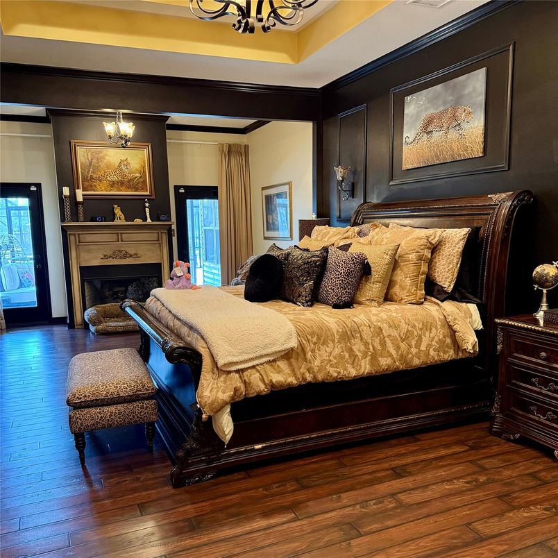 Bedroom, Fireplace, Interior, Wood Texture Flooring