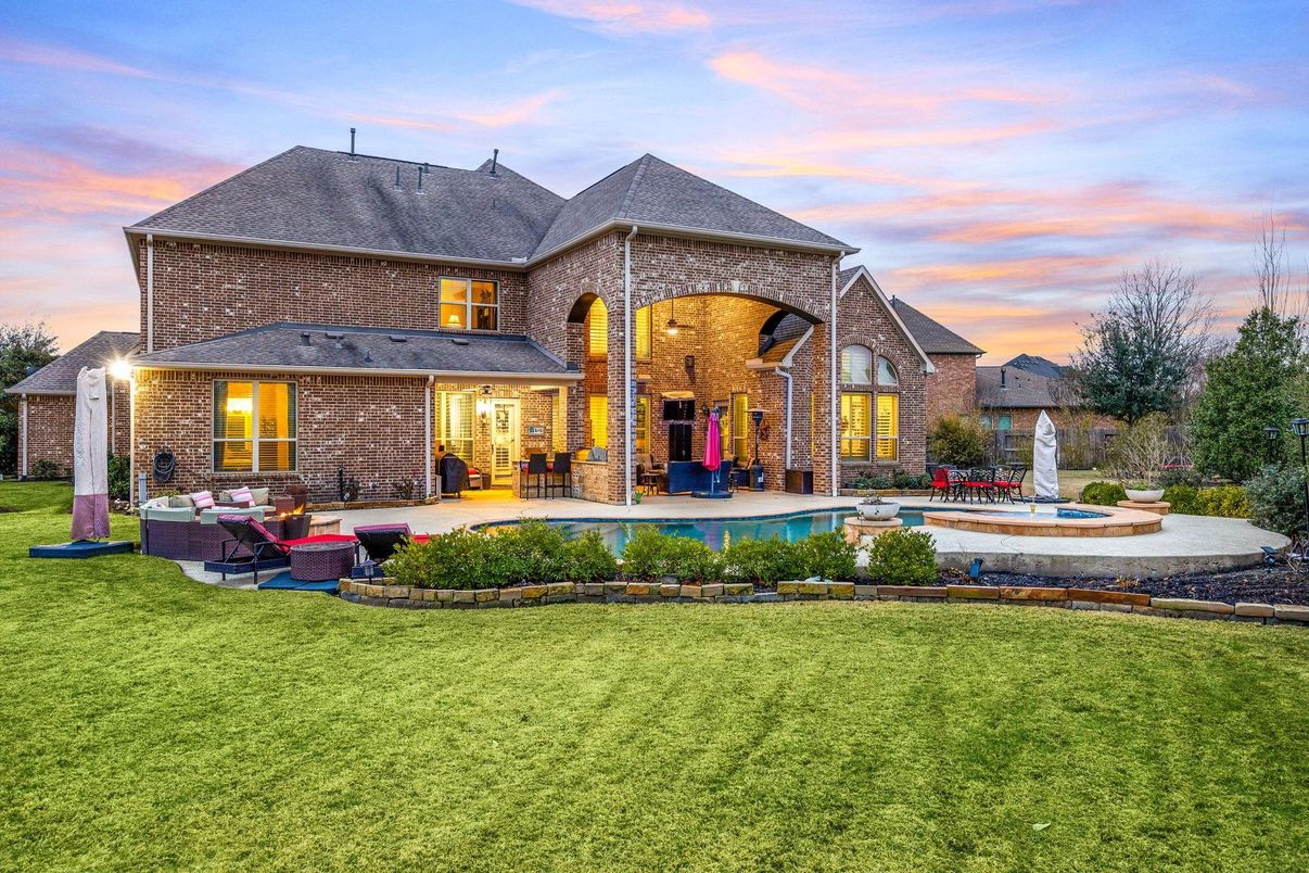 Backyard, Exterior, Pool