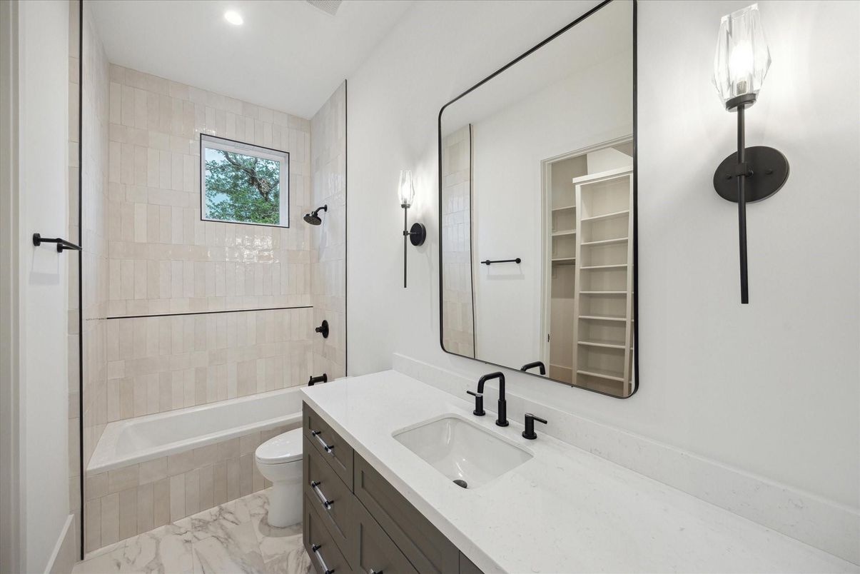 Bathroom, Interior, Marble, Recessed Lighting