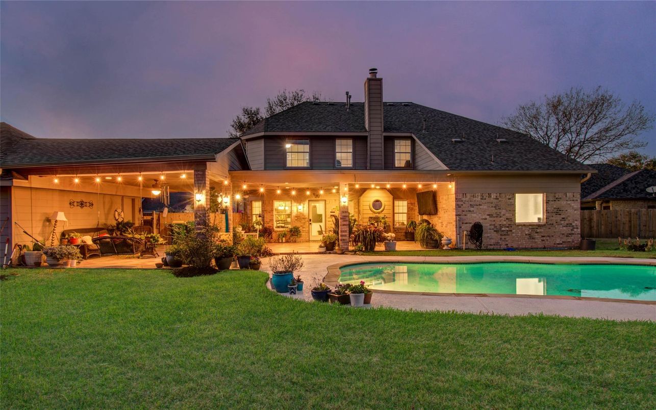 Backyard, Exterior, Pool