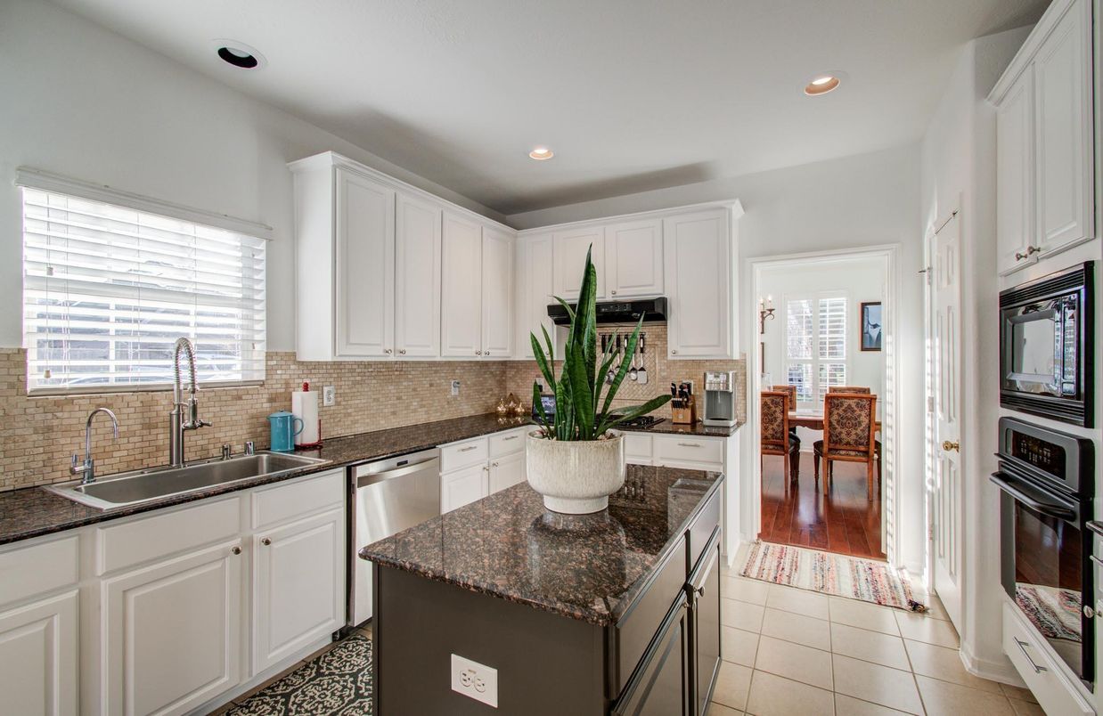 Dining room, Interior, Kitchen, Recessed Lighting, Stainless Steel Appliances, Wood Texture Flooring