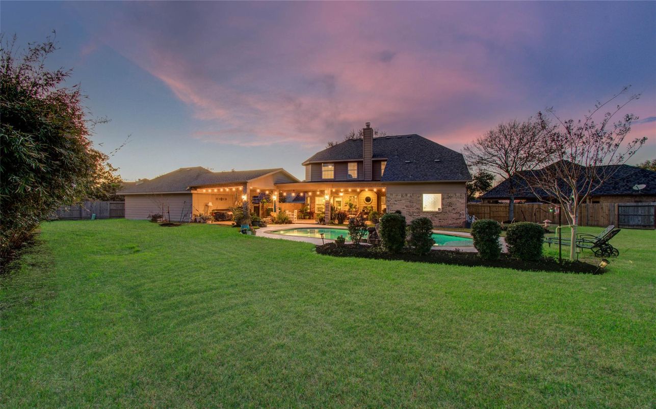 Backyard, Exterior, Pool