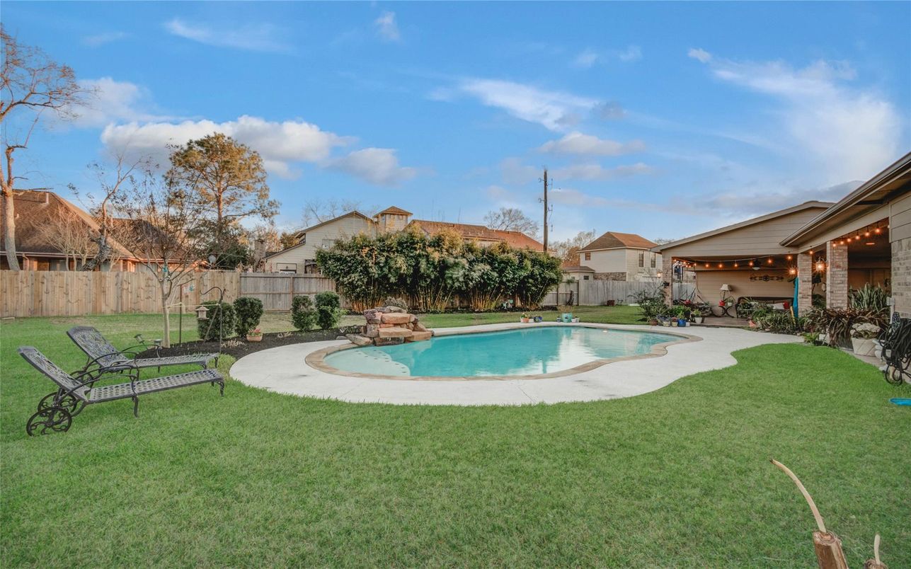 Backyard, Exterior, Pool