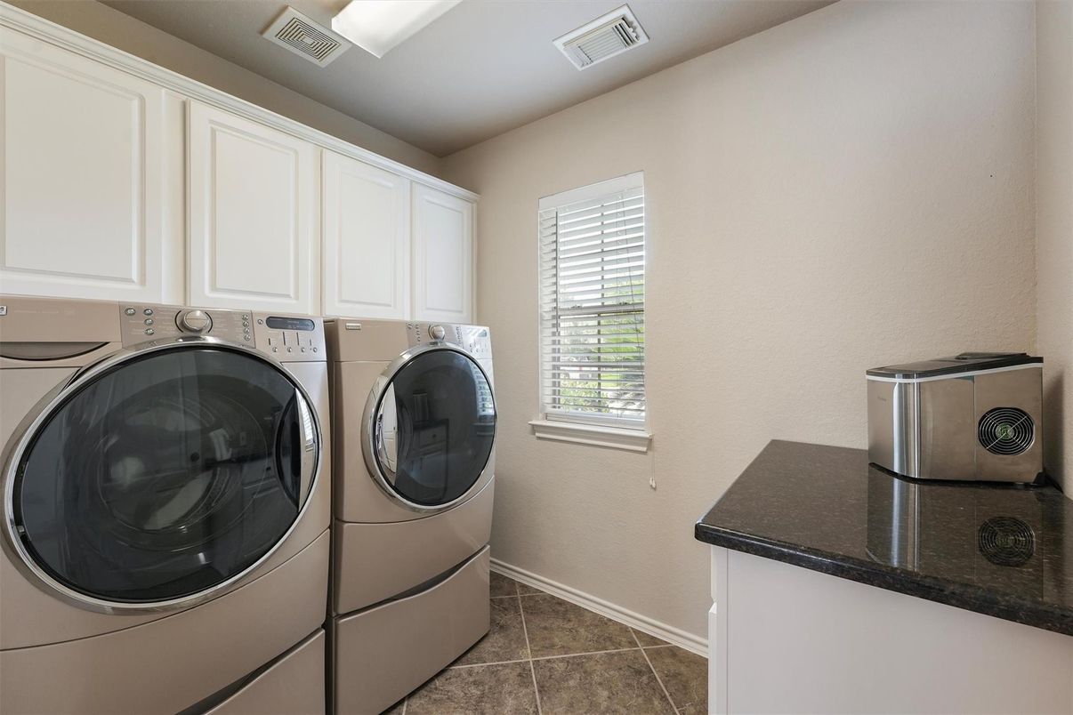 Interior, Washer