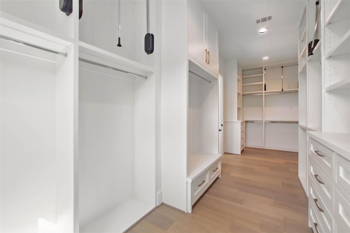 Interior, Recessed Lighting, Walk-in Closets, Wood Texture Flooring