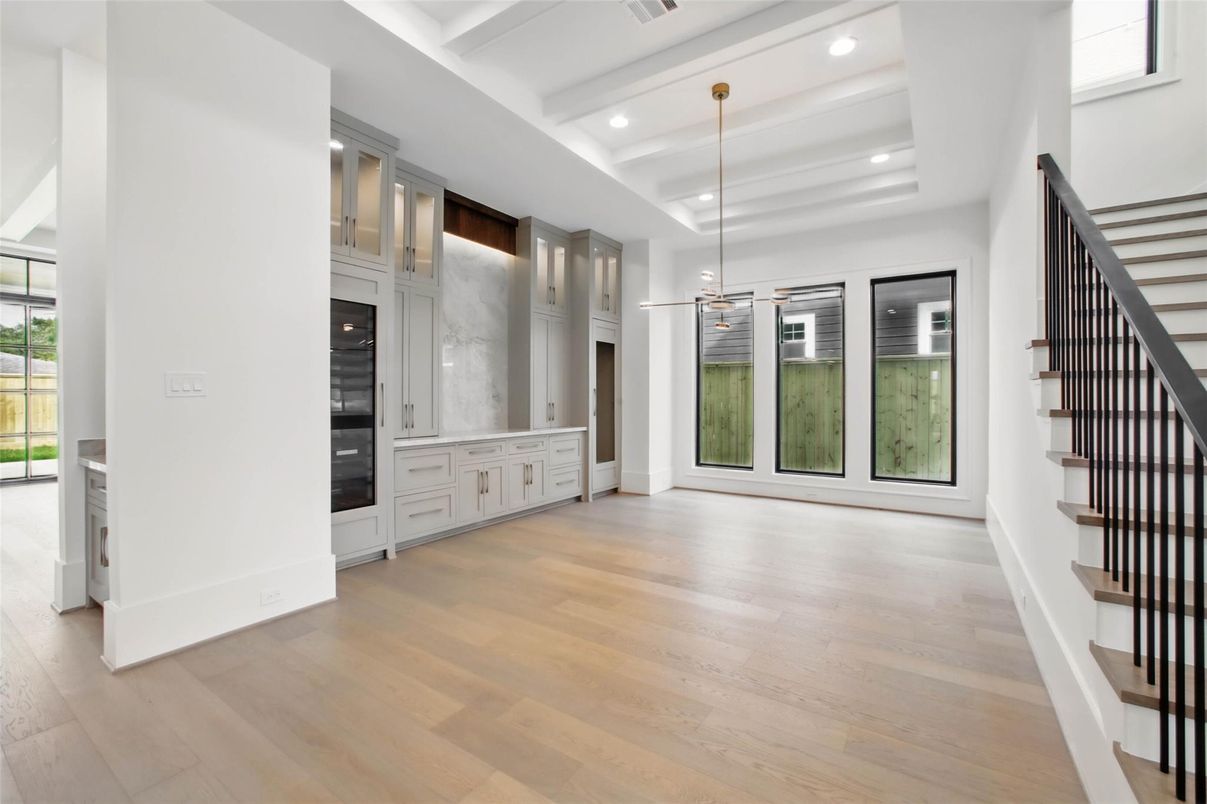Interior, Pendant Lights, Recessed Lighting, Wood Texture Flooring