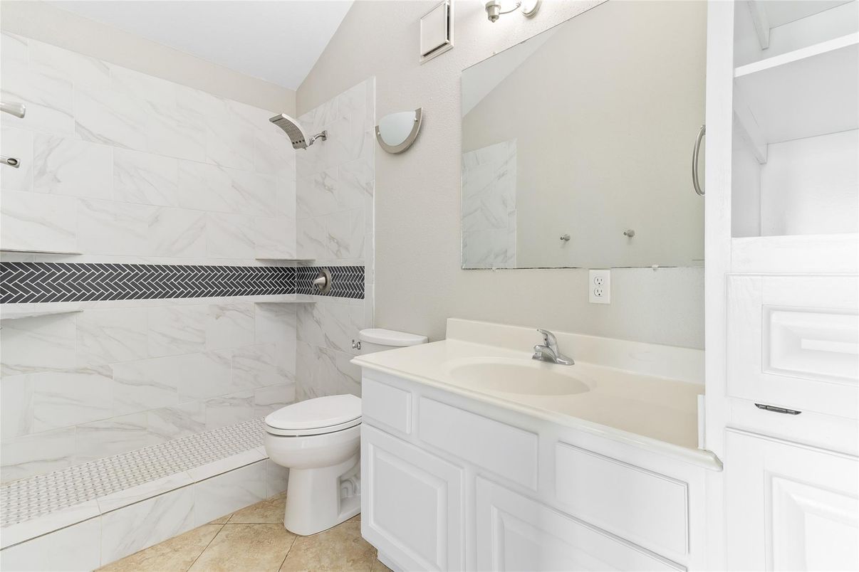 Bathroom, Interior, Marble Walls
