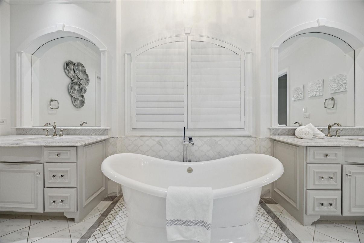 Bathroom, Free Standing Baths, Interior, Marble