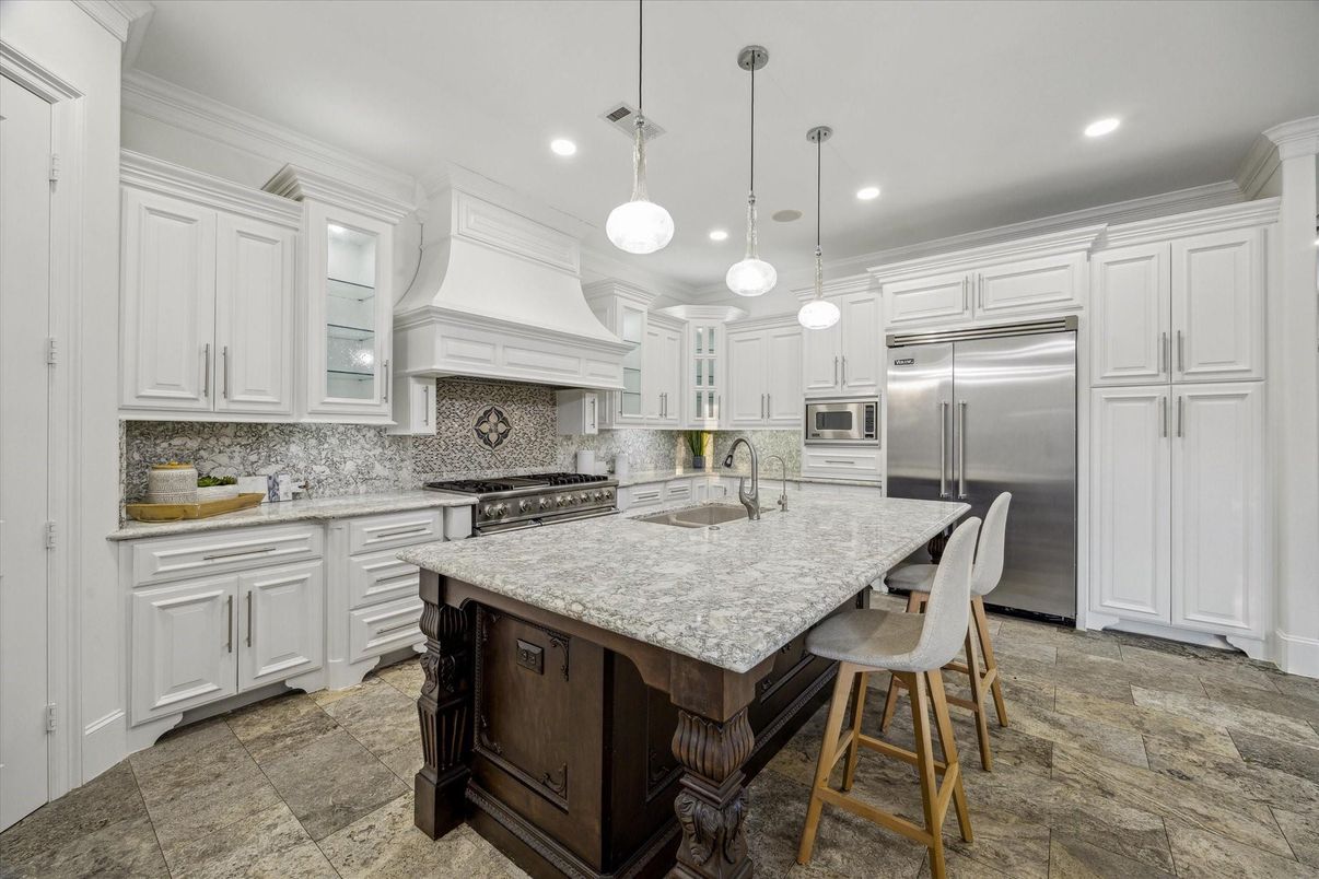 Interior, Kitchen, Pendant Lights, Recessed Lighting, Stainless Steel Appliances