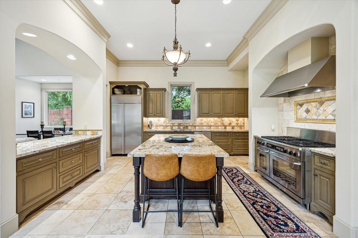 Interior, Kitchen, Pendant Lights, Recessed Lighting, Stainless Steel Appliances