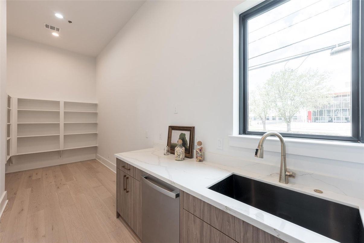 Interior, Kitchen, Recessed Lighting, Wood Texture Flooring