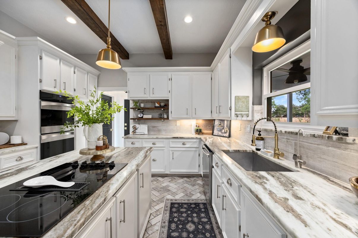 Interior, Kitchen, Pendant Lights, Recessed Lighting, Stainless Steel Appliances, Wooden Beams