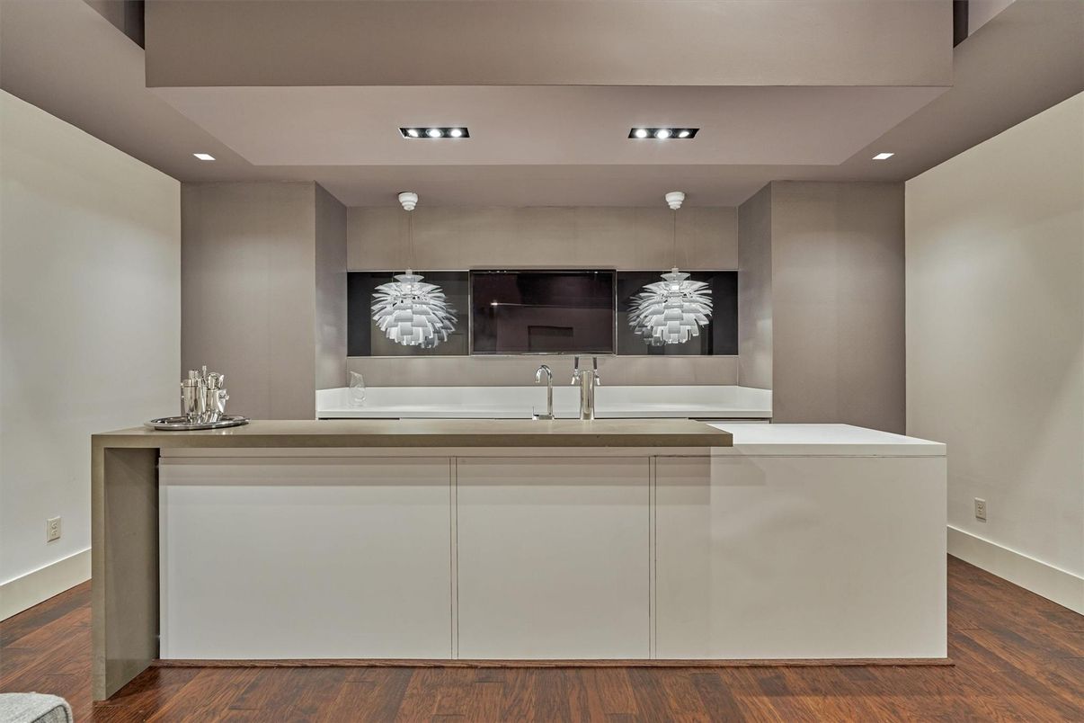 Interior, Kitchen, Recessed Lighting, Wood Texture Flooring