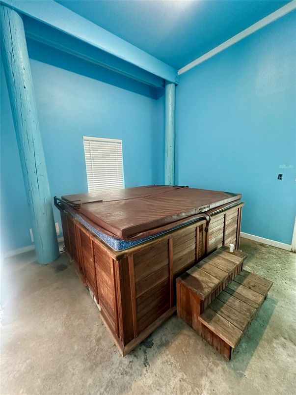Hot Tub, Interior