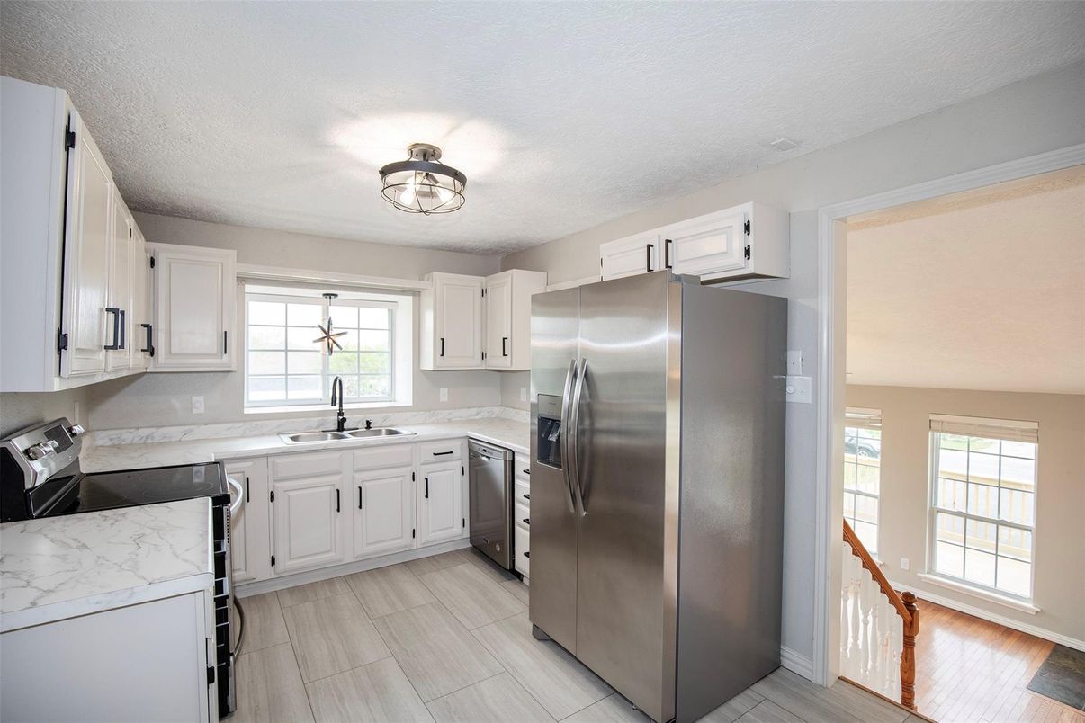 Interior, Kitchen, Stainless Steel Appliances