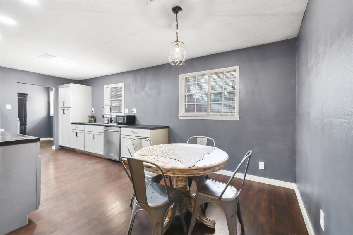 Dining room, Interior, Kitchen, Pendant Lights, Wood Texture Flooring