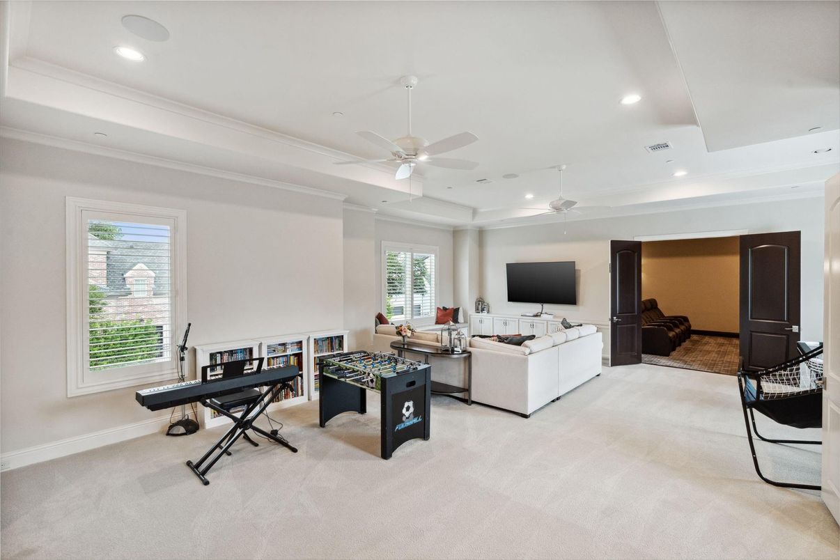 Game Room, Interior, Living room, Recessed Lighting