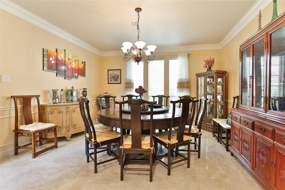 Chandelier, Dining room, Interior
