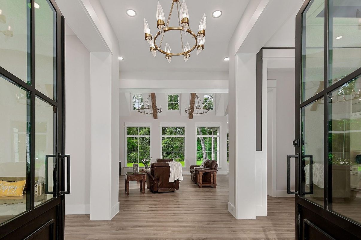 Chandelier, Interior, Recessed Lighting, Wood Texture Flooring