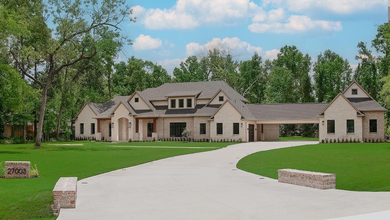 Attached, Backyard, Exterior, Facade, Farmhouse