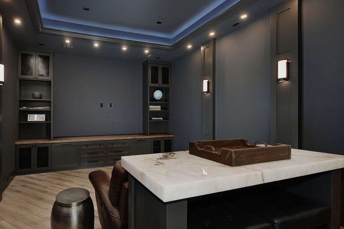 Interior, Recessed Lighting, Wood Texture Flooring