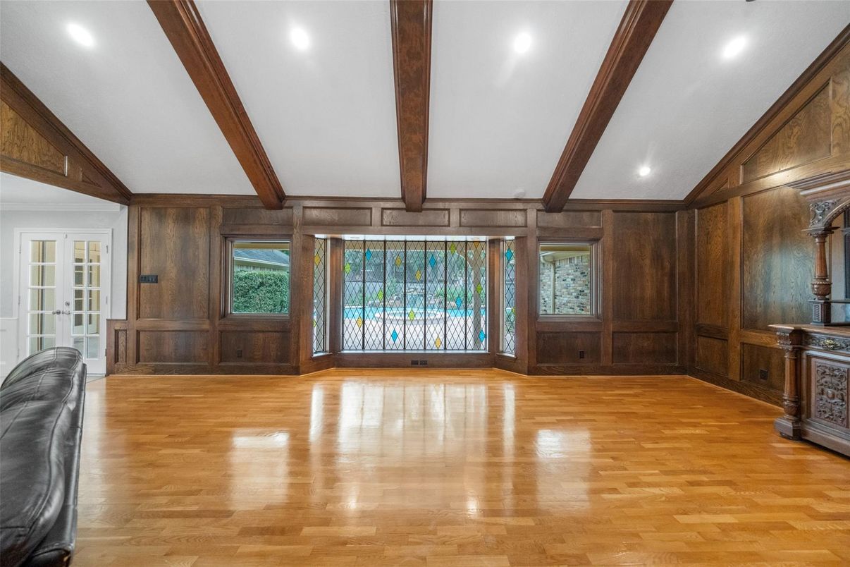 Empty room, Interior, Recessed Lighting, Wooden Beams, Wood Texture Flooring, Wooden Walls