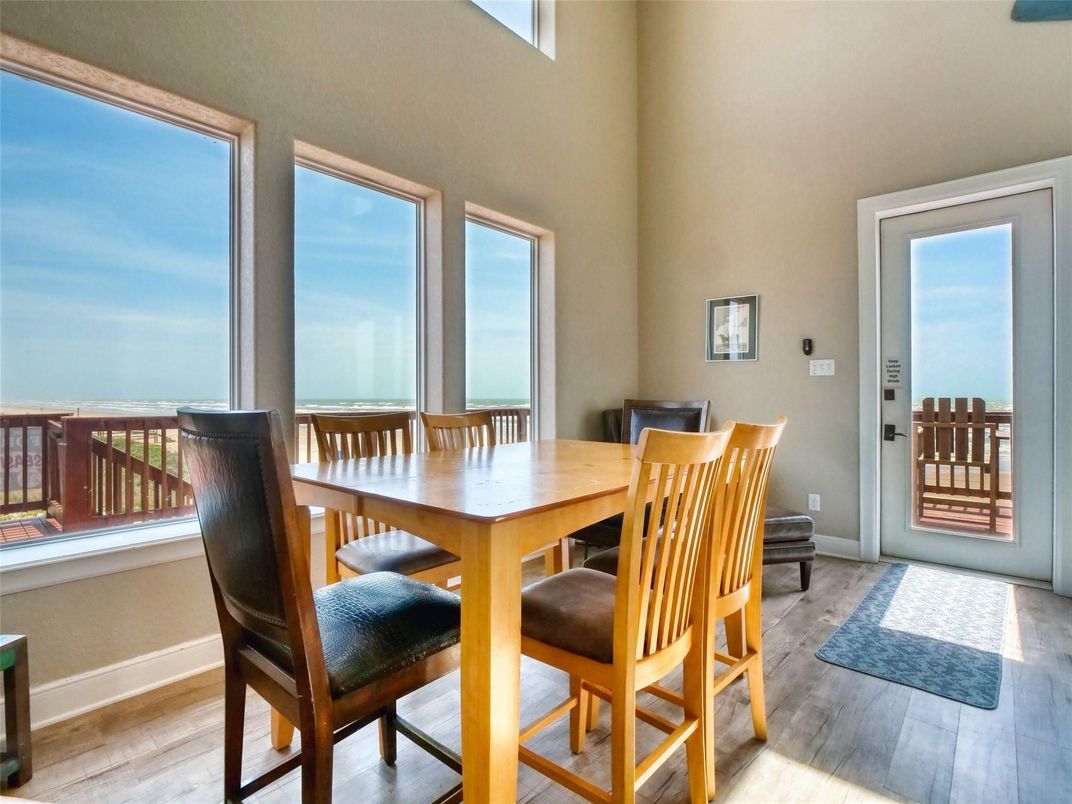 Dining room, Interior, Wood Texture Flooring