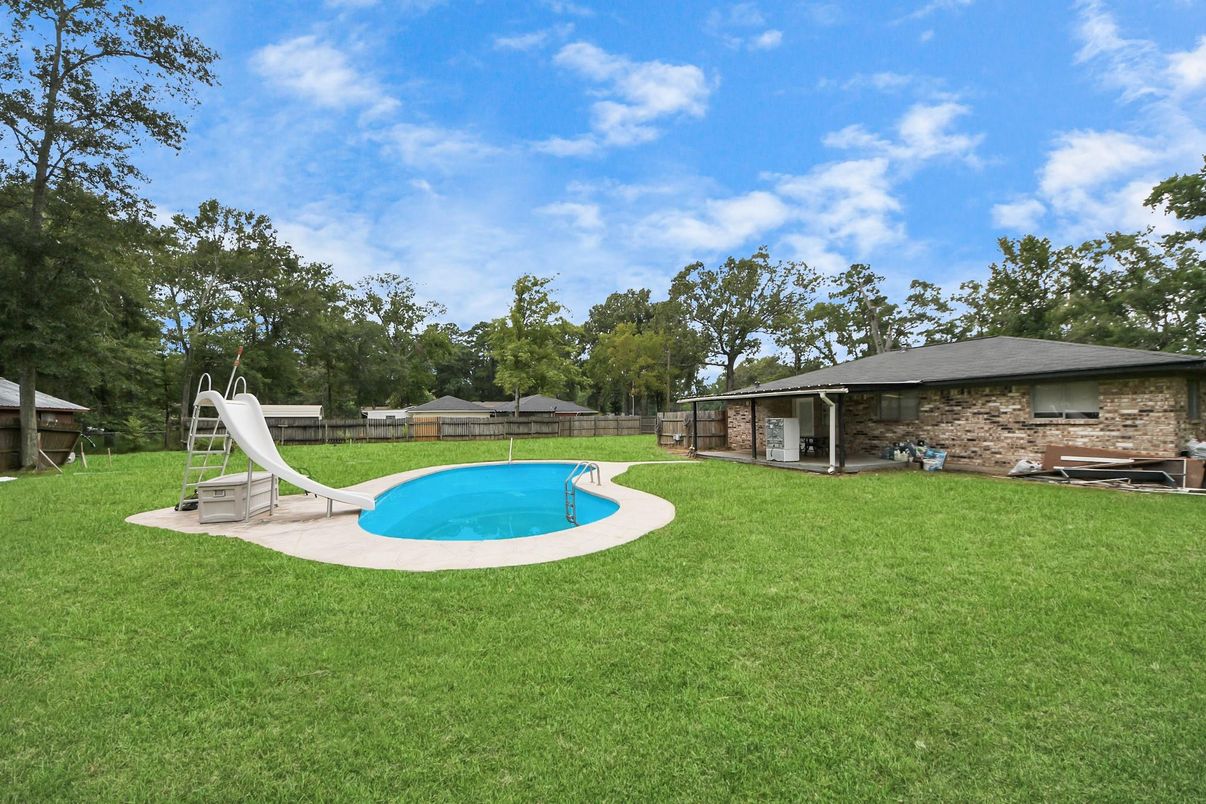Backyard, Exterior, Playground, Pool