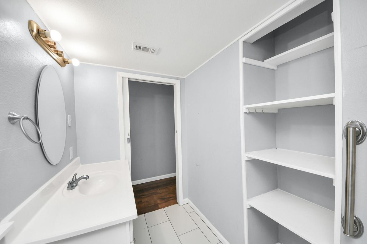Bathroom, Interior, Wood Texture Flooring