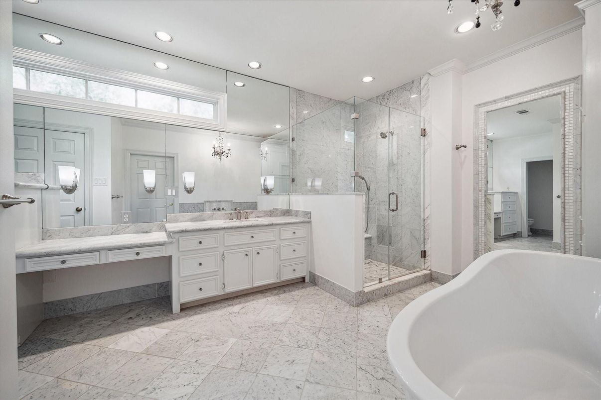 Bathroom, Dual Sink Vanities, Free Standing Baths, Glass Shower, Interior, Recessed Lighting