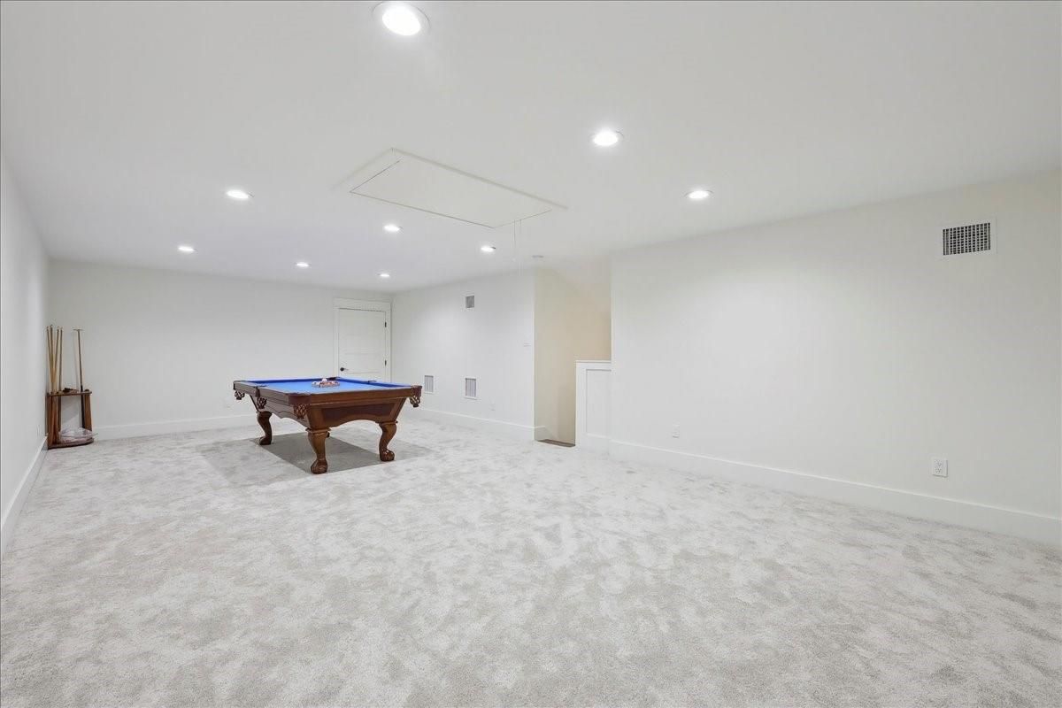 Billiard Table, Game Room, Interior, Recessed Lighting