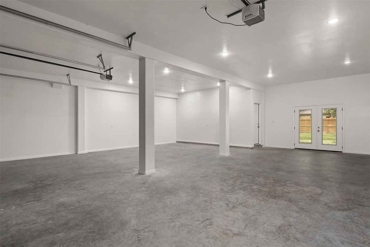 Garage, Interior, Recessed Lighting