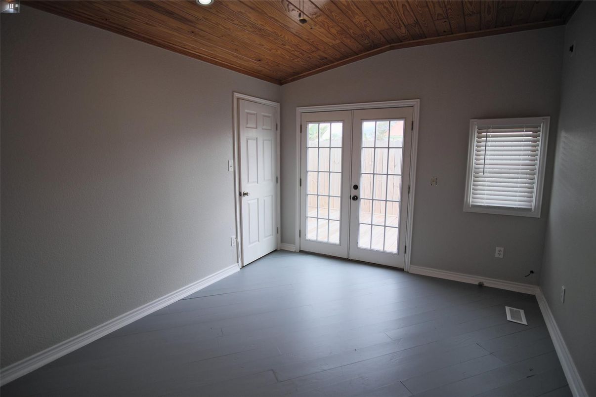 Empty room, Interior, Wooden Ceilings, Wood Texture Flooring