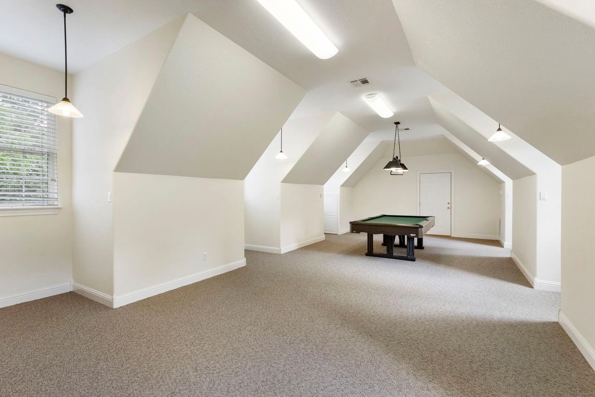 Billiard Table, Game Room, Interior, Pendant Lights