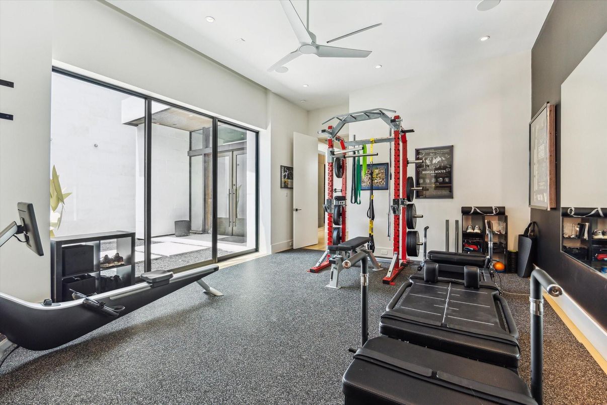 Fitness Equipment, Interior, Recessed Lighting