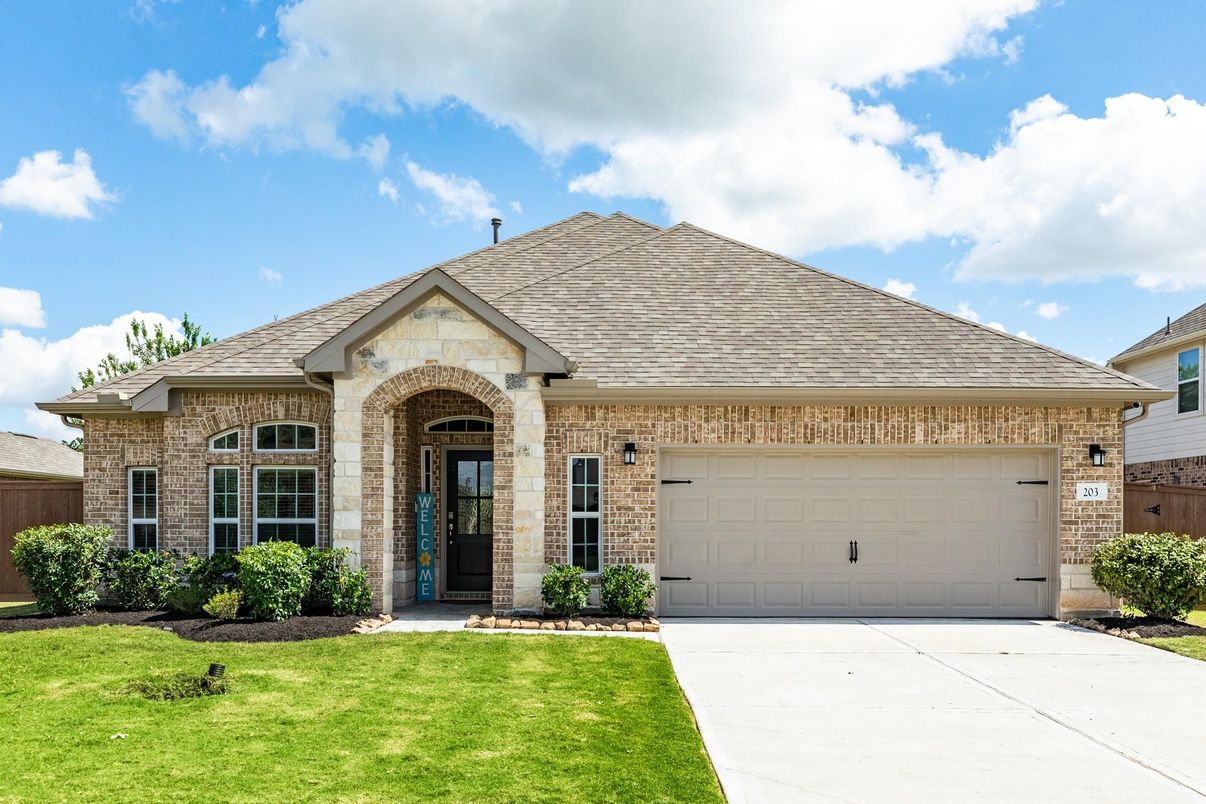Attached, Exterior, Facade, Brick Facade, Brick Traditional