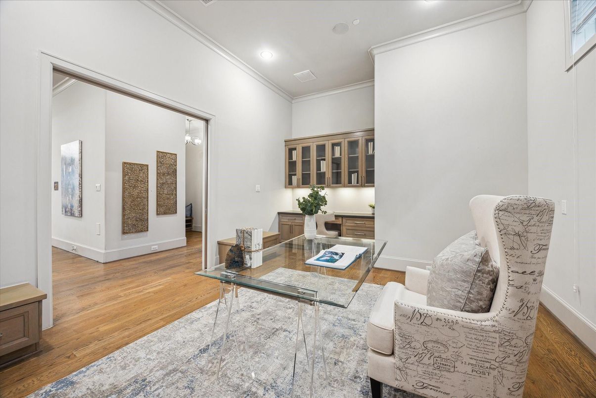 Home Office, Interior, Recessed Lighting, Wood Texture Flooring