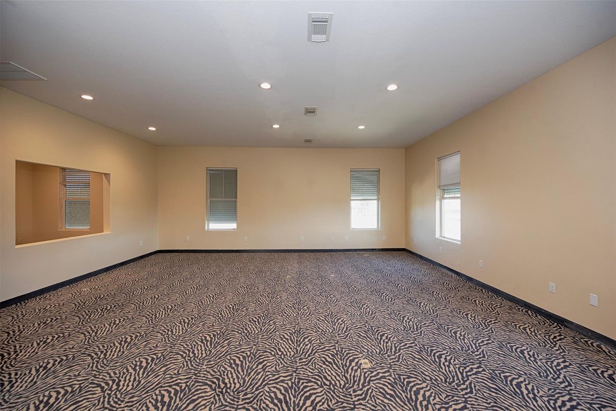 Empty room, Interior, Recessed Lighting