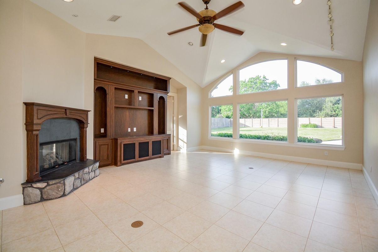 Empty room, Fireplace, Interior, Recessed Lighting
