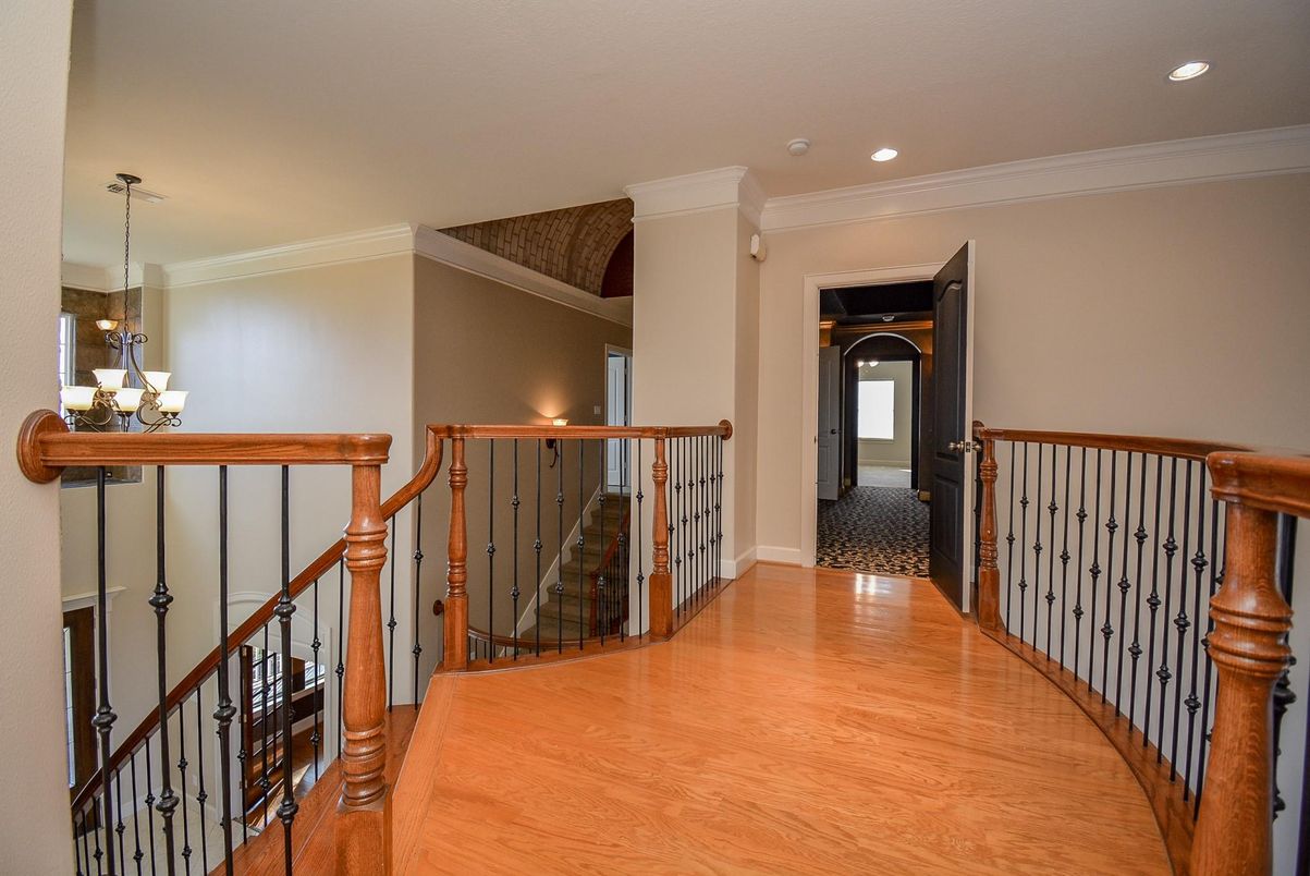 Chandelier, Interior, Recessed Lighting, Wood Texture Flooring