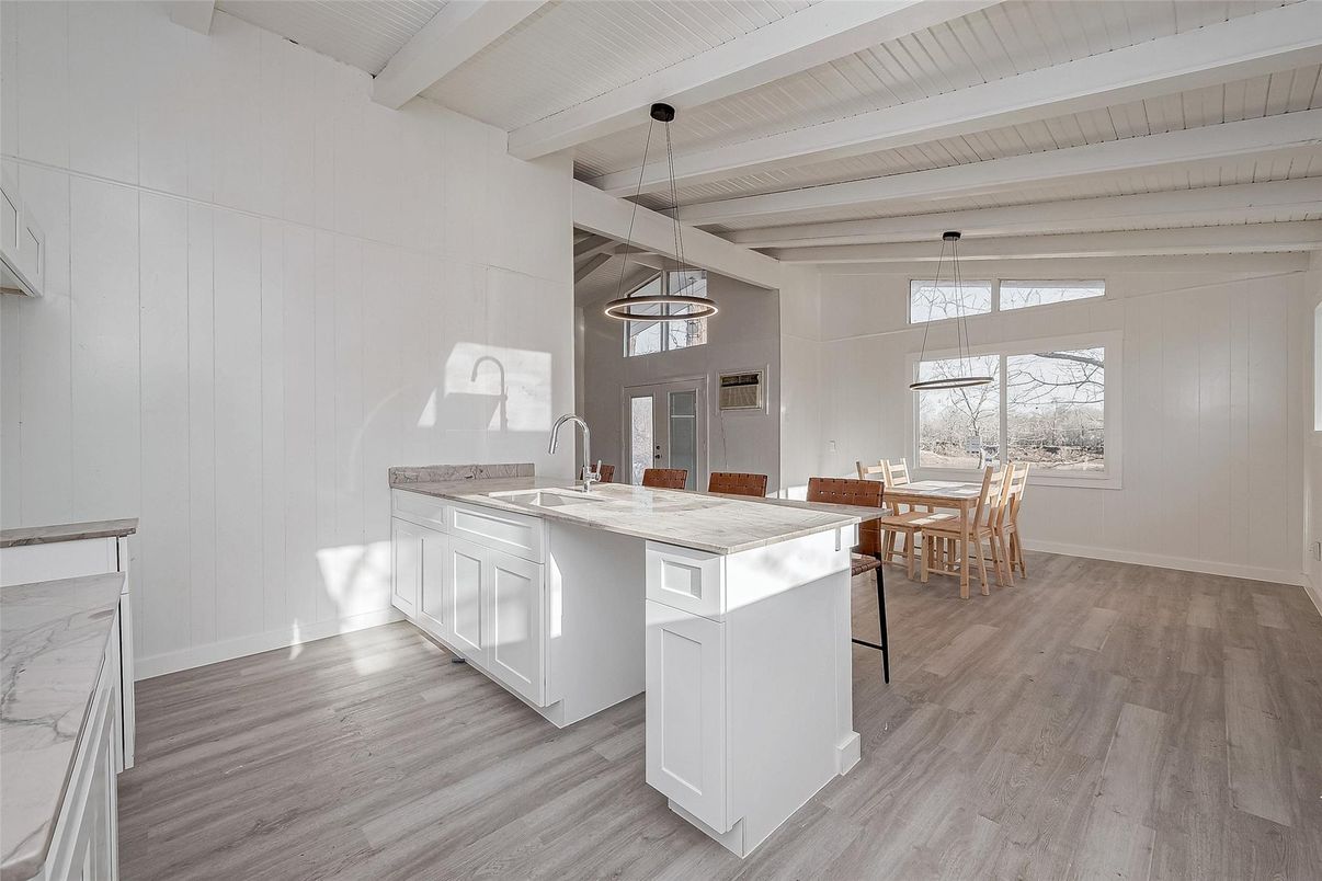 Dining room, Interior, Kitchen, Pendant Lights, Wooden Beams, Wood Texture Flooring