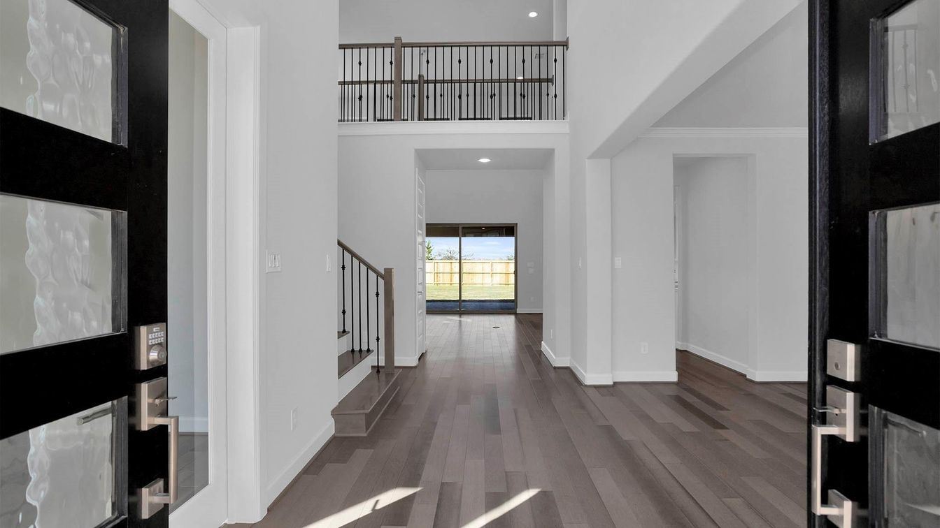 Interior, Recessed Lighting, Wood Texture Flooring