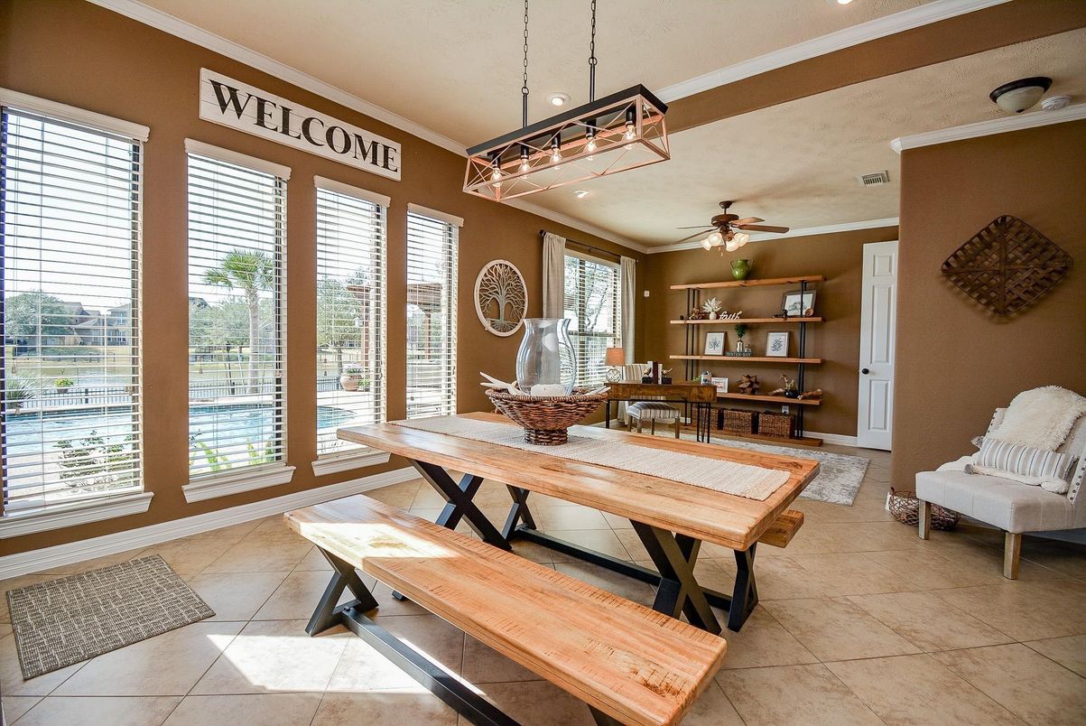 Dining room, Interior, Pendant Lights, Recessed Lighting