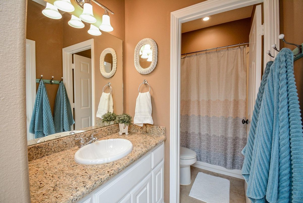 Bathroom, Interior, Recessed Lighting