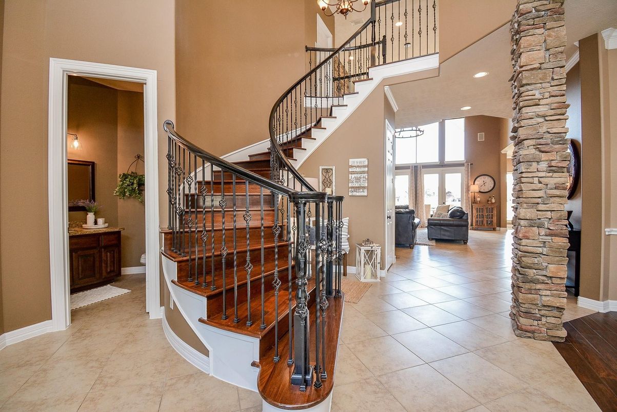 Chandelier, Interior, Recessed Lighting