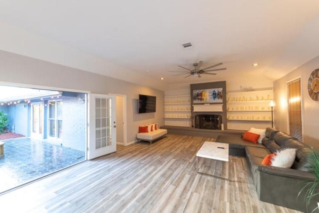 Fireplace, Interior, Living room, Recessed Lighting, Wood Texture Flooring