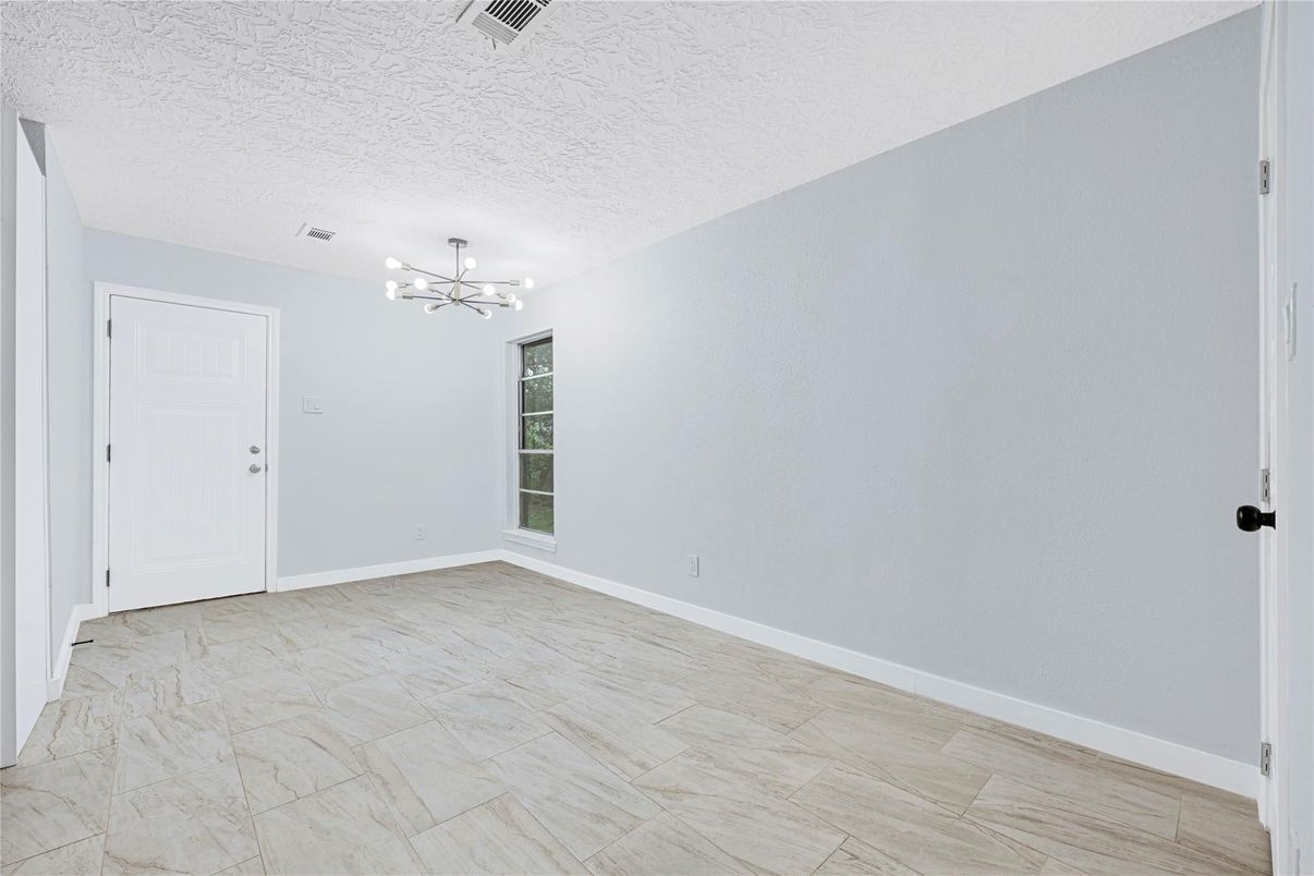 Empty room, Interior, Pendant Lights