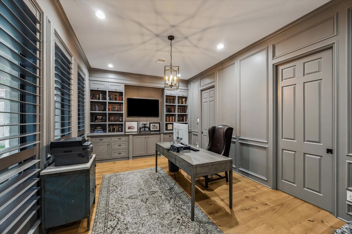 Home Office, Interior, Pendant Lights, Recessed Lighting, Wood Texture Flooring